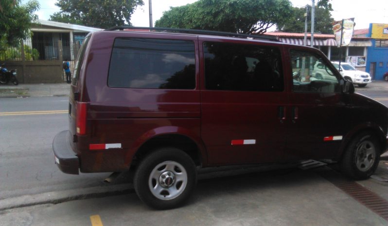 Usados: GMC 3/4 Ton 2003, van familiar como nuevo lleno