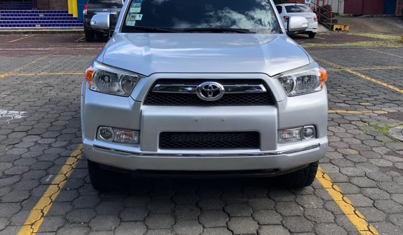 Toyota 4runner 2012 usado ubicado en Managua Se vende 4Runner Asiento de Cuero Automatica Stereo pioneer Camara de Retroceso.