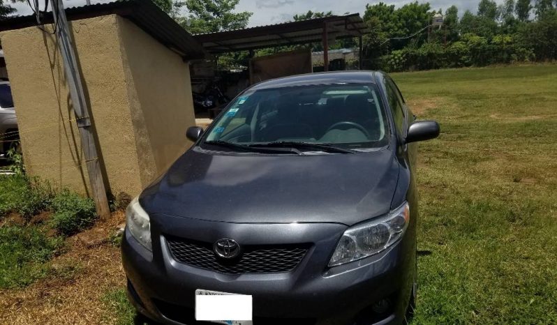 Toyota Corolla 2010 usado ubicado en León, Nicaragua Corolla 2010, automatico, color gris obscuro, precio negociable