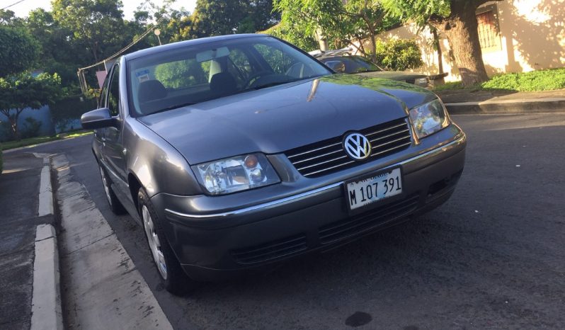 Vendo Volkswagen Jetta 2007, condiciones únicas, 36,800km, nítido, socado, sin detalles, comprado en Excel Automotriz, único dueño, nunca chocado, en perfecto estado físico y mecánico, socado,( con su manual y herramientas originales, solo de montarse, las fotos hablan por el.